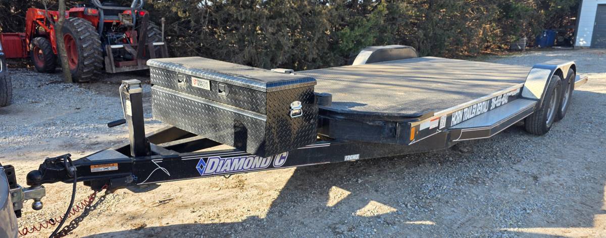 2016 Diamond C 20’ Carhauler trailer with winch, photo 9