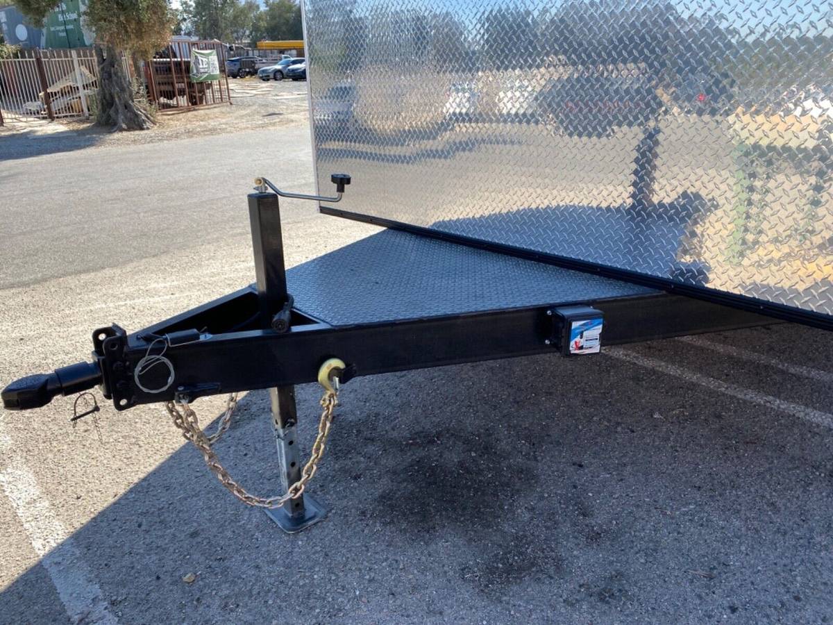 2022 NLNTI 8.5x28x10 Heavy Duty Enclosed Trailer with Barn Doors, photo 4