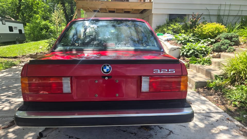 1987 BMW 325, runs and drives, needs ball joints and tires, photo 5