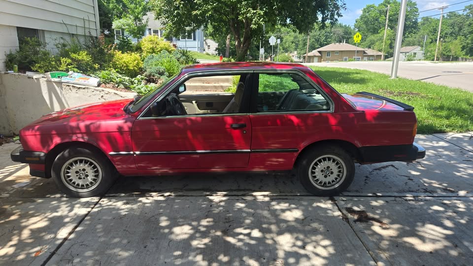 1987 BMW 325, runs and drives, needs ball joints and tires, photo 8