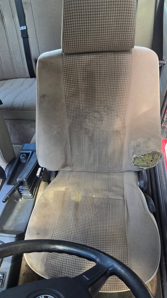 1987 BMW 325, runs and drives, needs ball joints and tires, photo 12