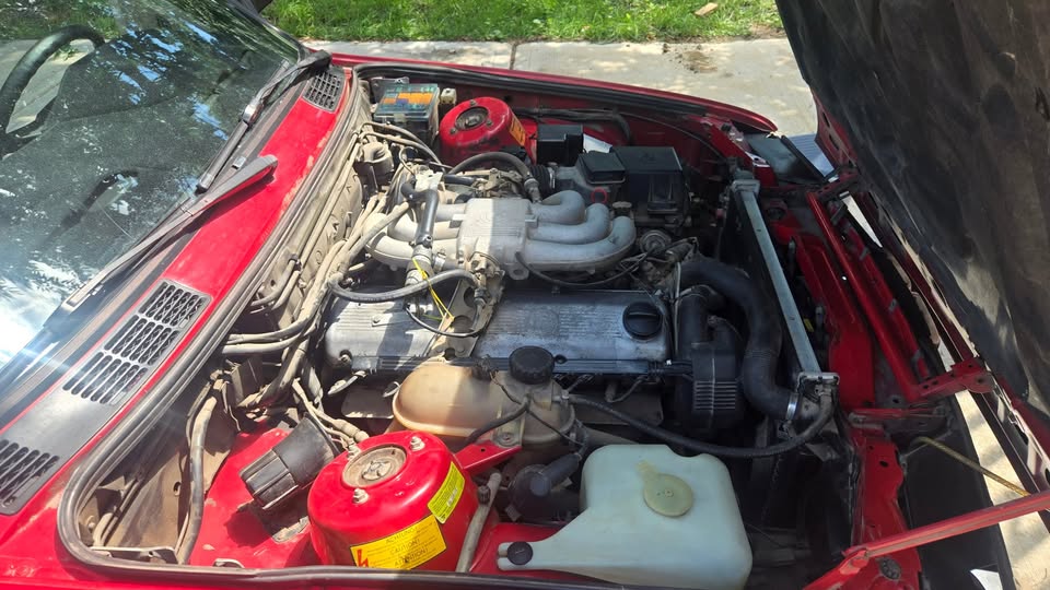 1987 BMW 325, runs and drives, needs ball joints and tires, photo 16