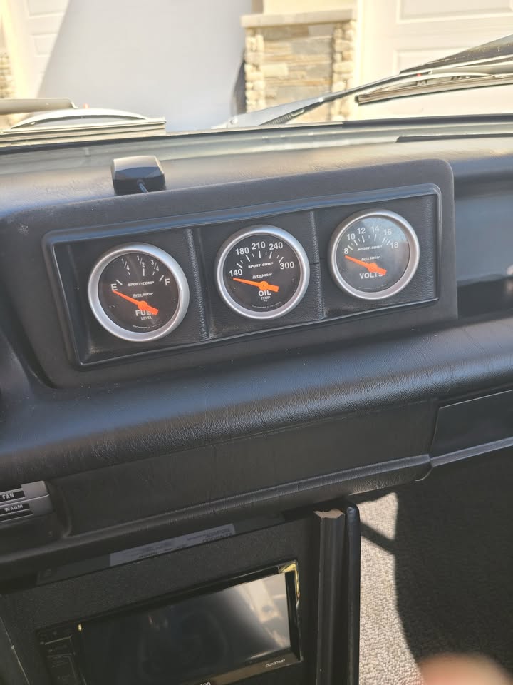 1975 BMW 2002 restomod with S14 (E30 M3) engine, 5-speed, photo 8