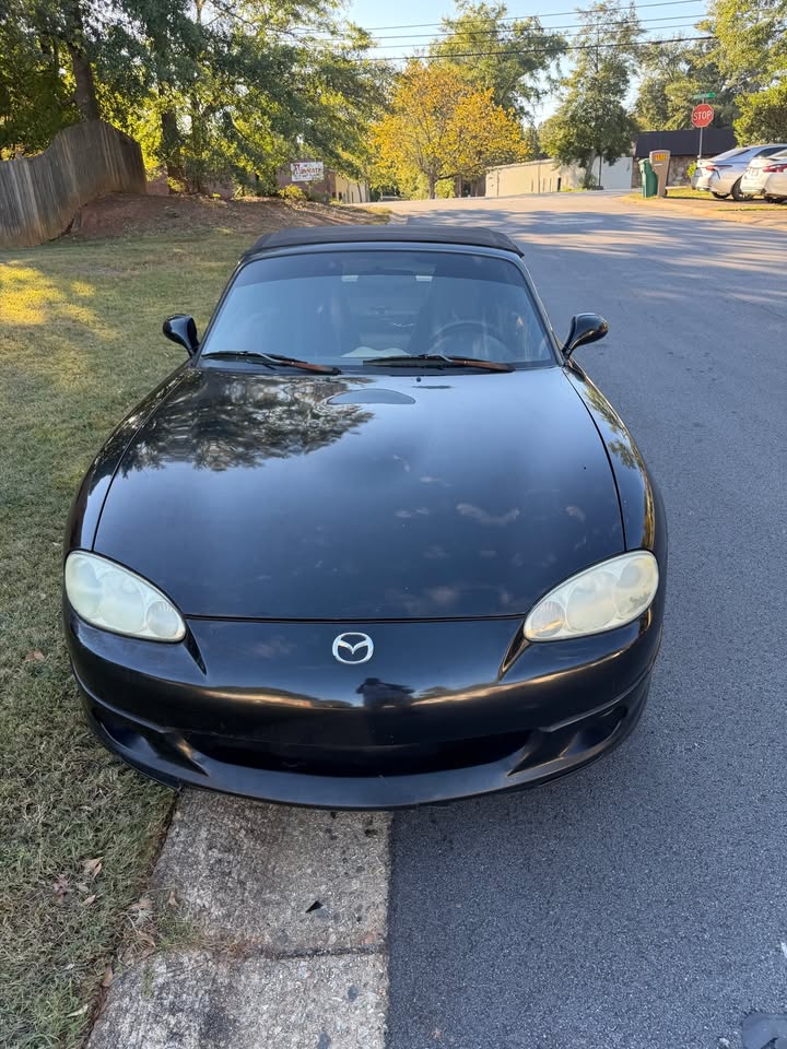 2001 Mazda Miata convertible, 5-speed manual, runs and drives, photo 5