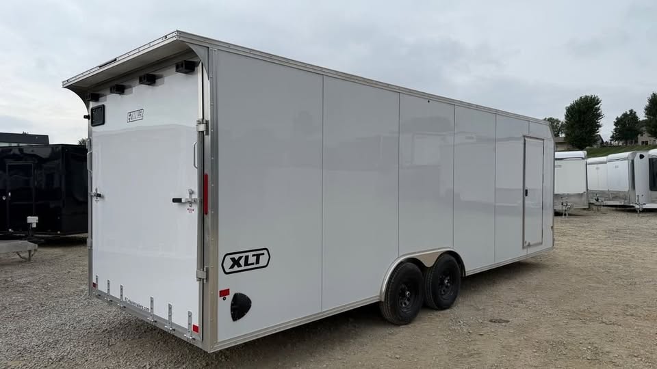 2027 EZ Hauler XLT 8.5x24 aluminum enclosed race trailer, photo 4