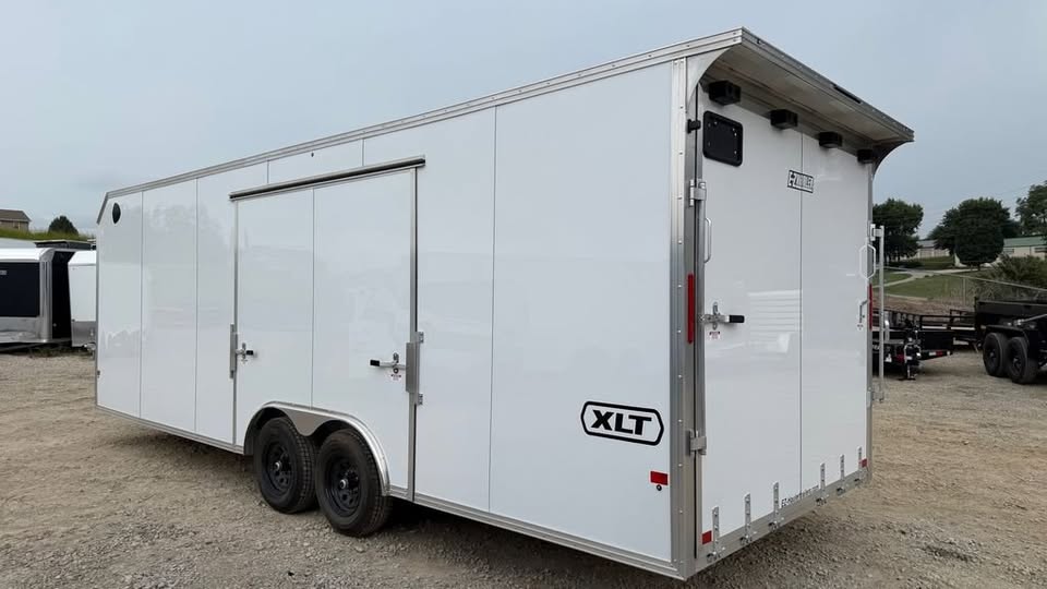 2027 EZ Hauler XLT 8.5x24 aluminum enclosed race trailer, photo 5