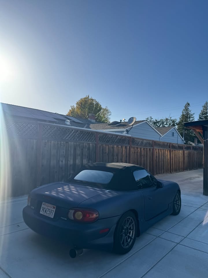 2001 Mazda MX-5 Miata LS, 6-speed, roll bar, Sparco seat, photo 3