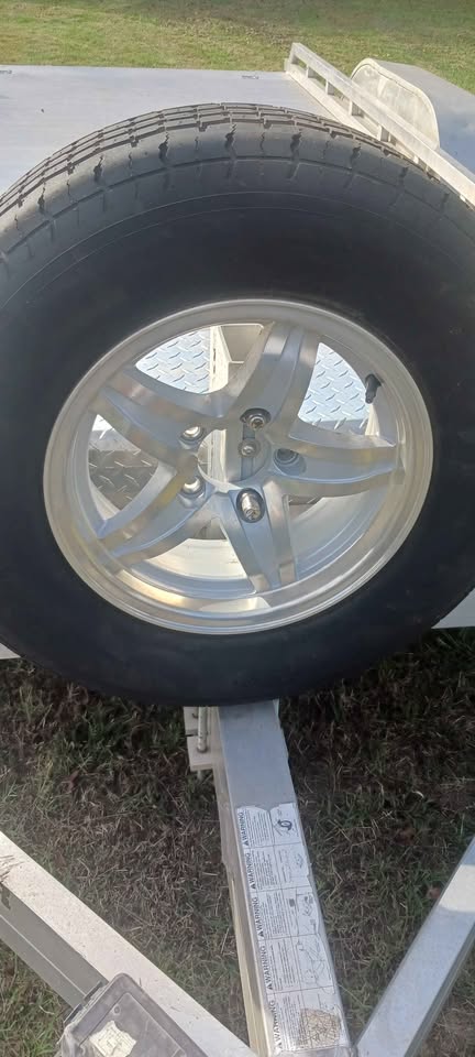 16' Aluma car hauler "ALL ALUMINUM" tandem axle trailer, photo 4
