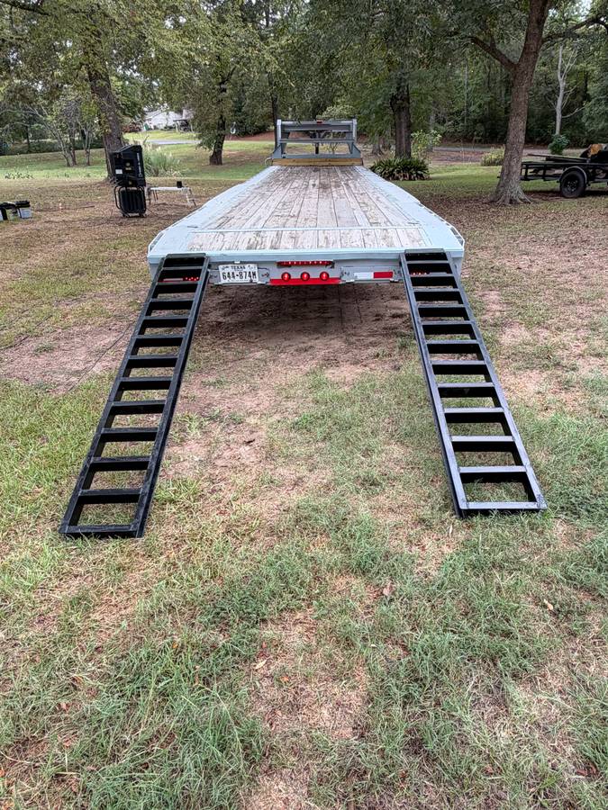 2023 Load Trail 40’ car / equipment hauler, photo 5