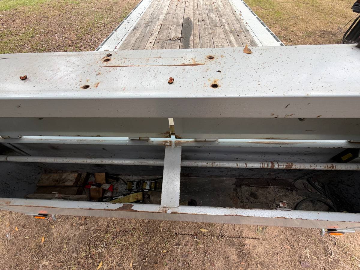 2023 Load Trail 40’ car / equipment hauler, photo 6