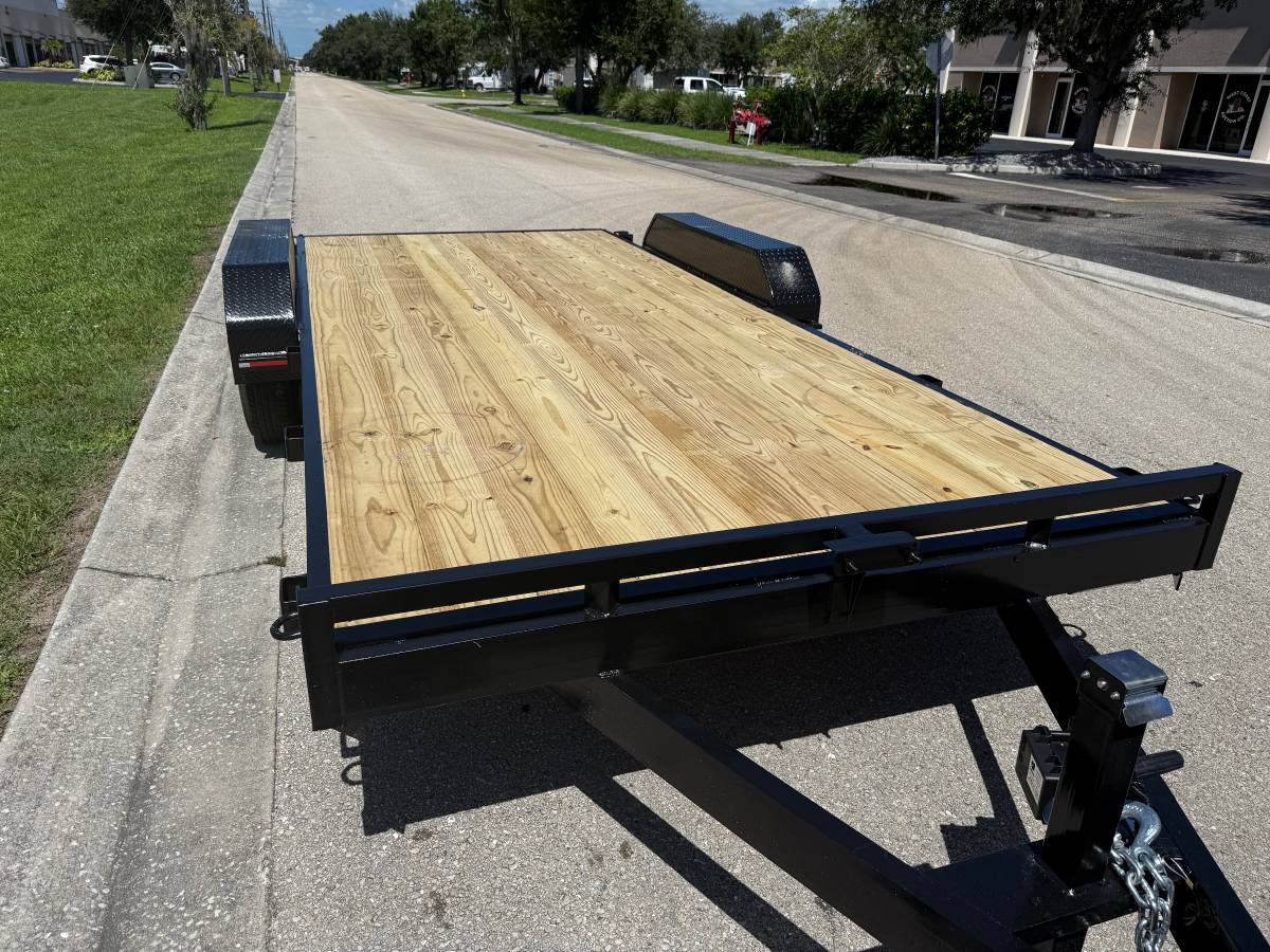 2027 7’x18’ Worldwide Car Trailer 10K GVWR, photo 4