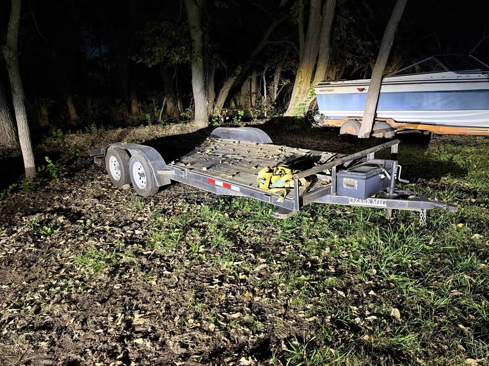2021 18’ car hauler trailer