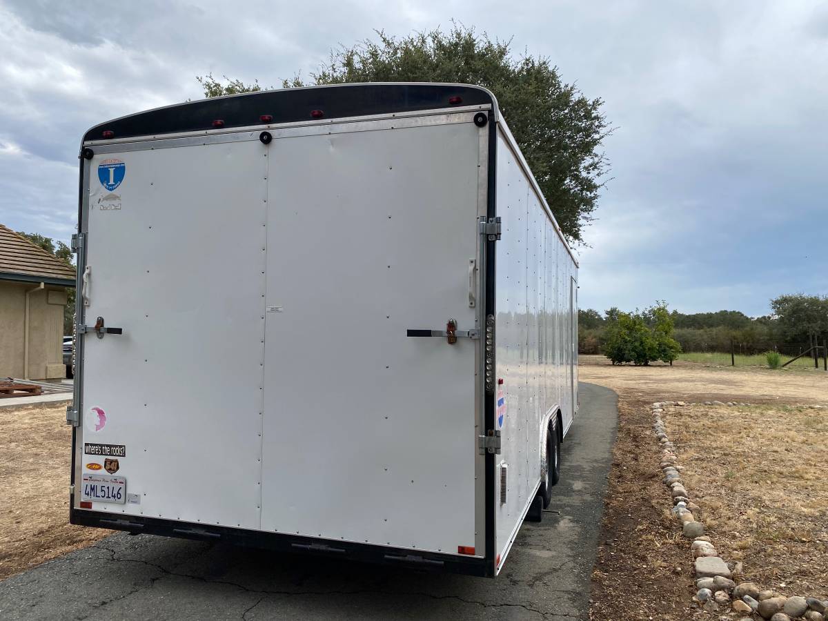 Interstate Enclosed Trailer 24’ High Topper, photo 3