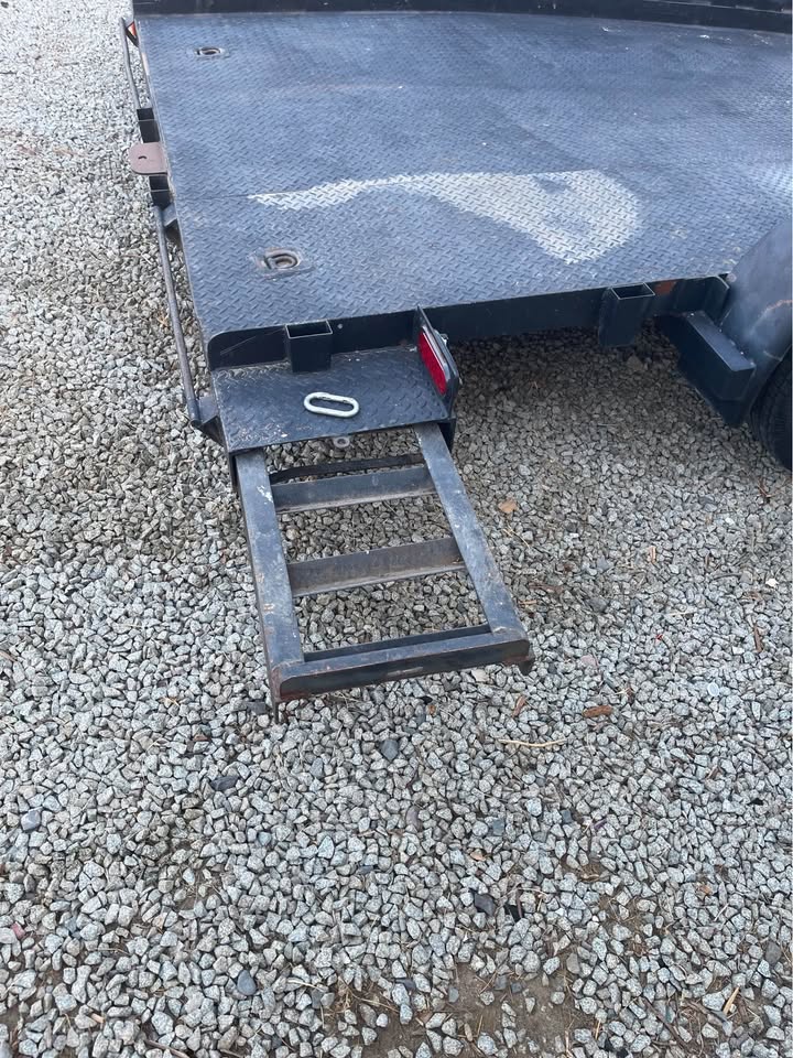 16’ Dual Axle Car Hauler Trailer, photo 8
