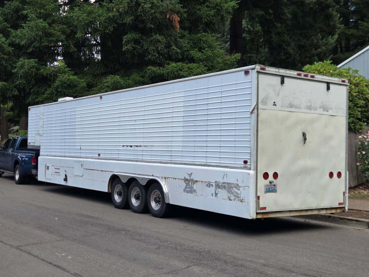 1984 Chaparral 40' Race Trailer, photo 4