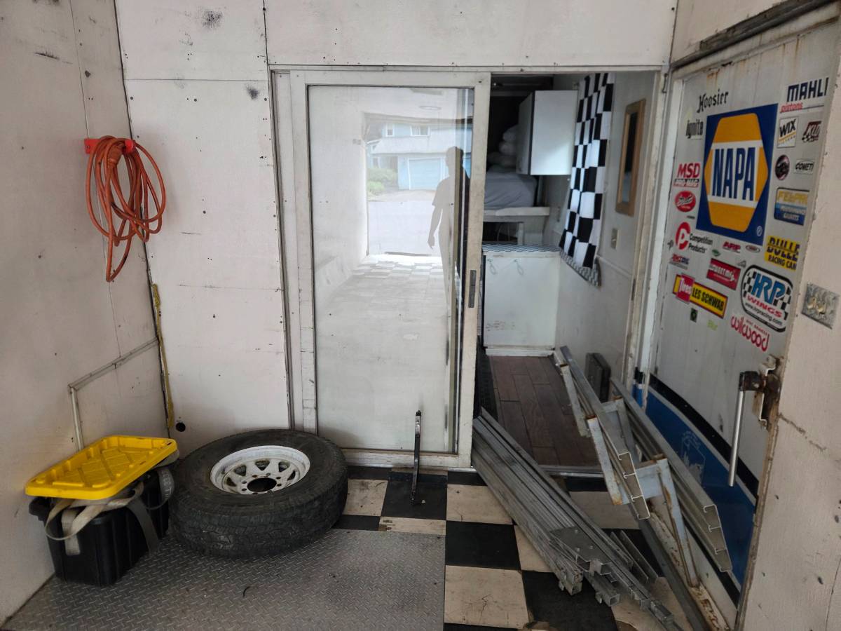 1984 Chaparral 40' Race Trailer, photo 7