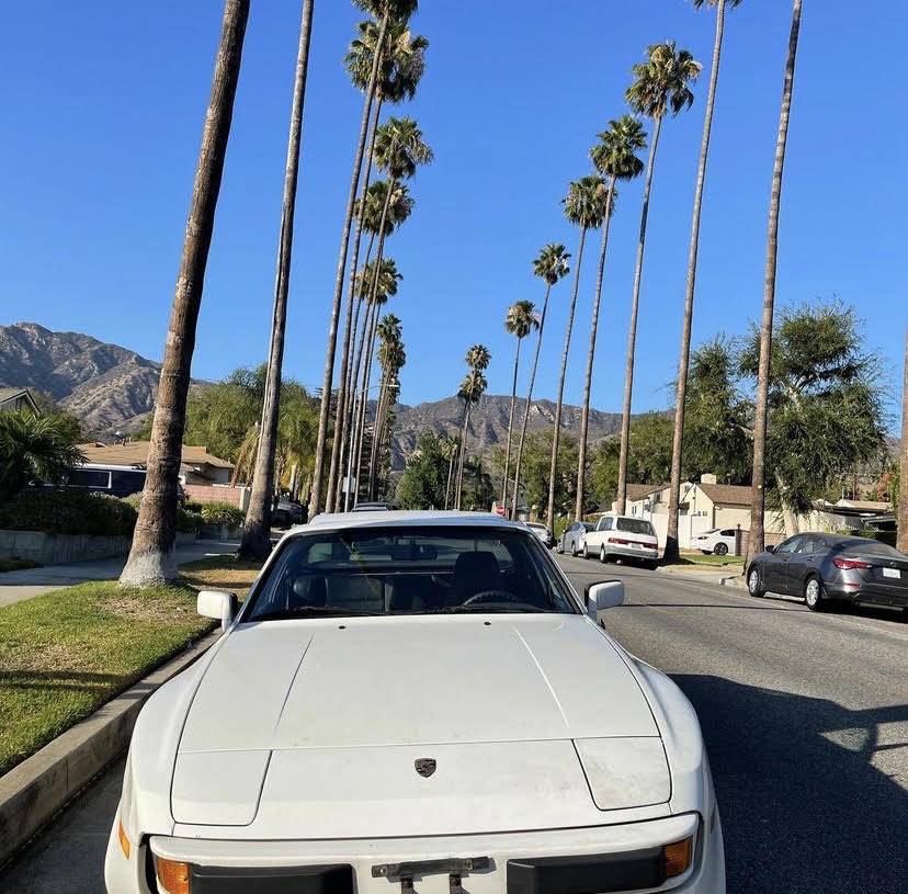 1985 Porsche 944, photo 8