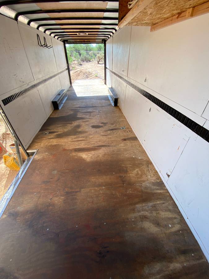 36’ enclosed gooseneck trailer, photo 8