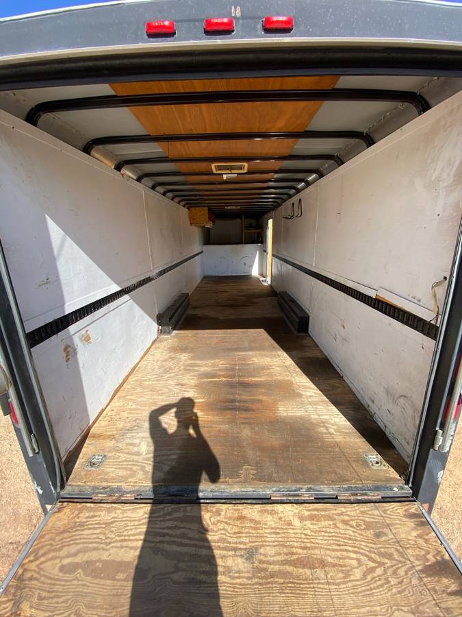 36’ enclosed gooseneck trailer, photo 9