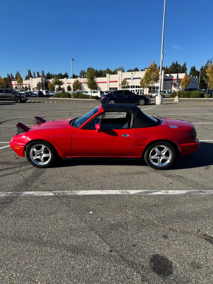 1992 Mazda Miata, rebuilt engine, new clutch, clean title, photo 8