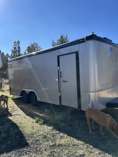 2021 20' X 8.5' INTERSTATE ENCLOSED CARGO TRAILER, photo 4