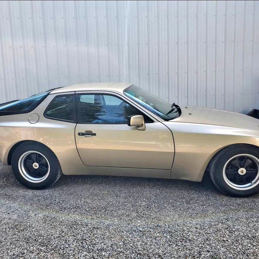 1985 Porsche 944 coupe, new clutch and timing belt