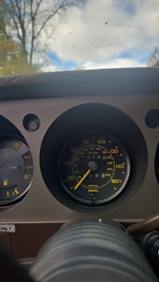 1983 Porsche 944, 5-speed, runs well, former salvage title, photo 9