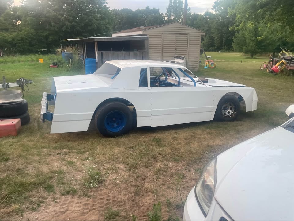 Pro stock dirt car with two 355 engines, photo 4