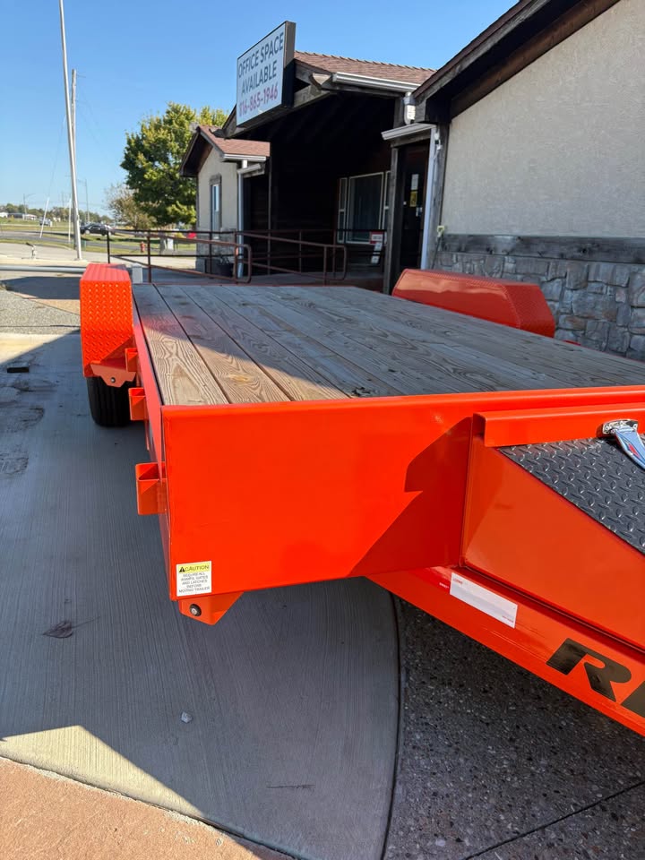 2026 Rice 82 in x 18 ft car hauler, 7K GVWR, photo 4