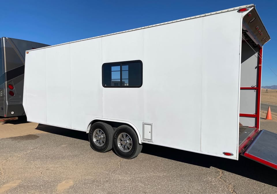2014 Sport Trailer 22’ enclosed, photo 2