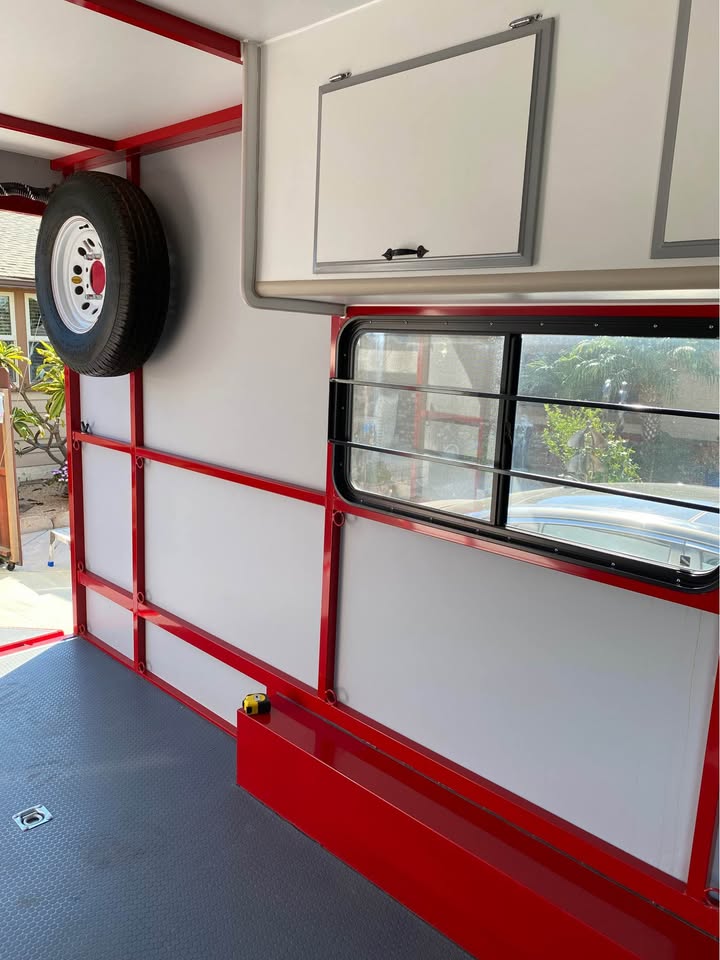2014 Sport Trailer 22’ enclosed, photo 8