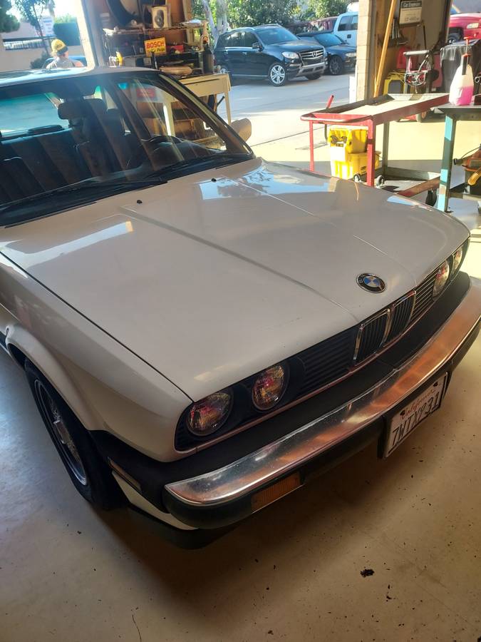 1988 BMW 325is, 5-speed manual, photo 2