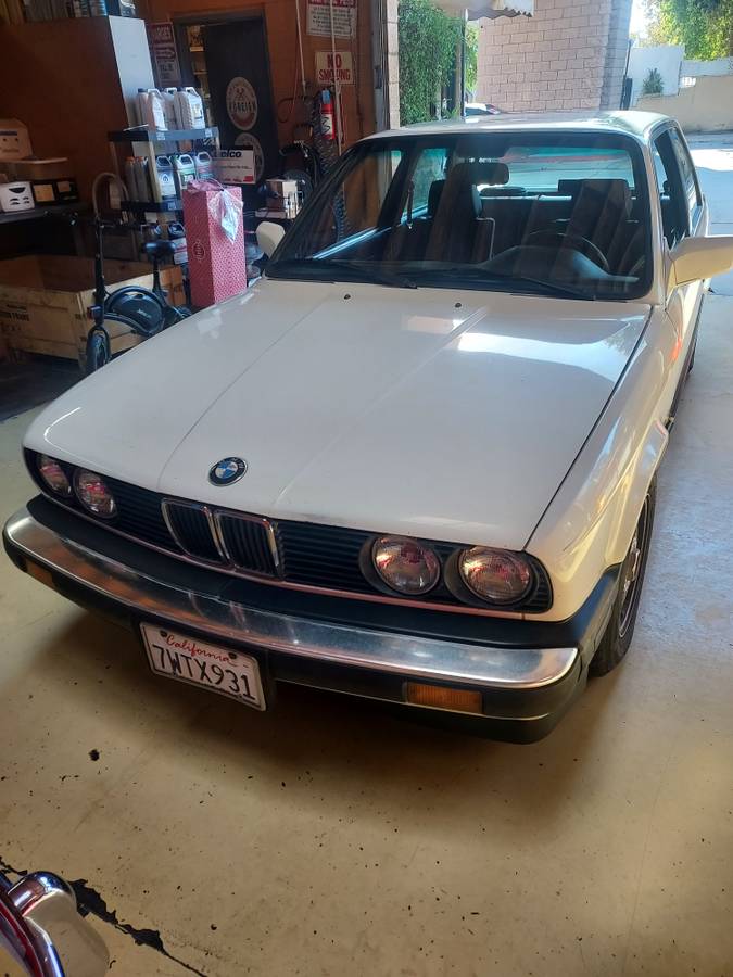 1988 BMW 325is, 5-speed manual, photo 6