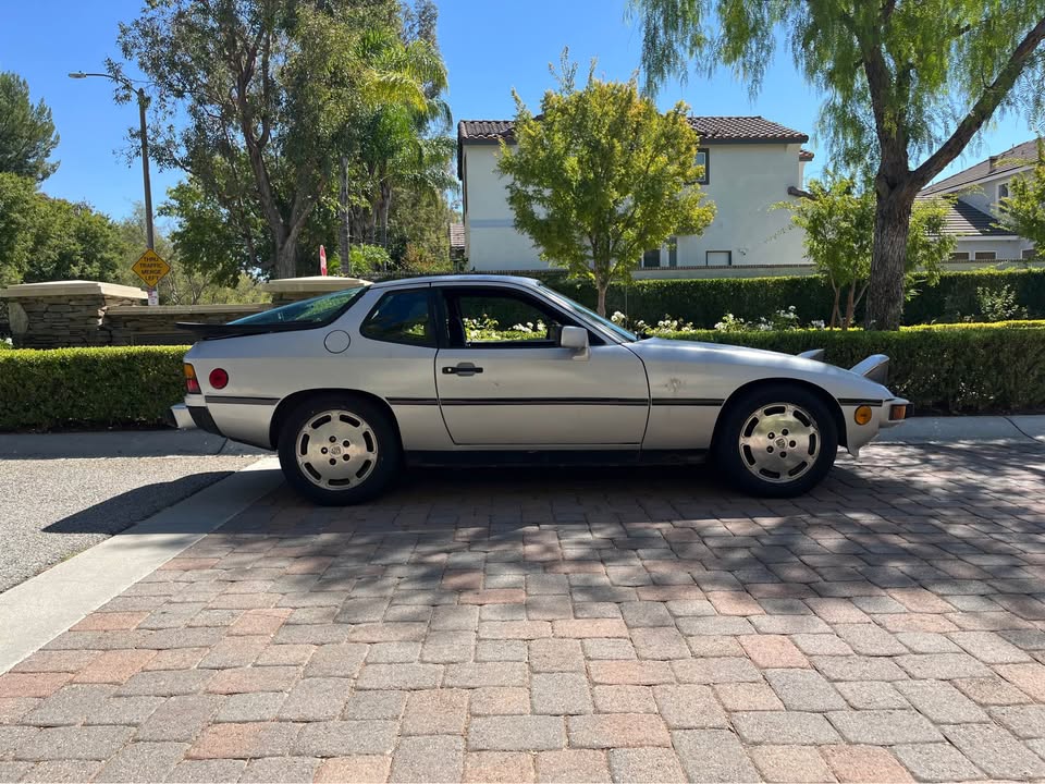 1987 Porsche 924S, runs great, heads and valves redone 2022, photo 4