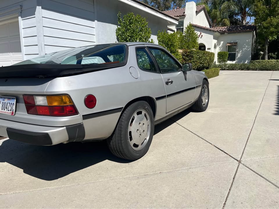 1987 Porsche 924S, runs great, heads and valves redone 2022, photo 5