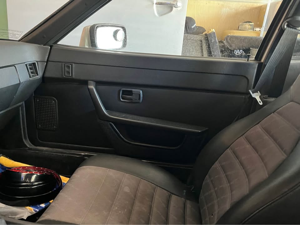1987 Porsche 924S, runs great, heads and valves redone 2022, photo 11