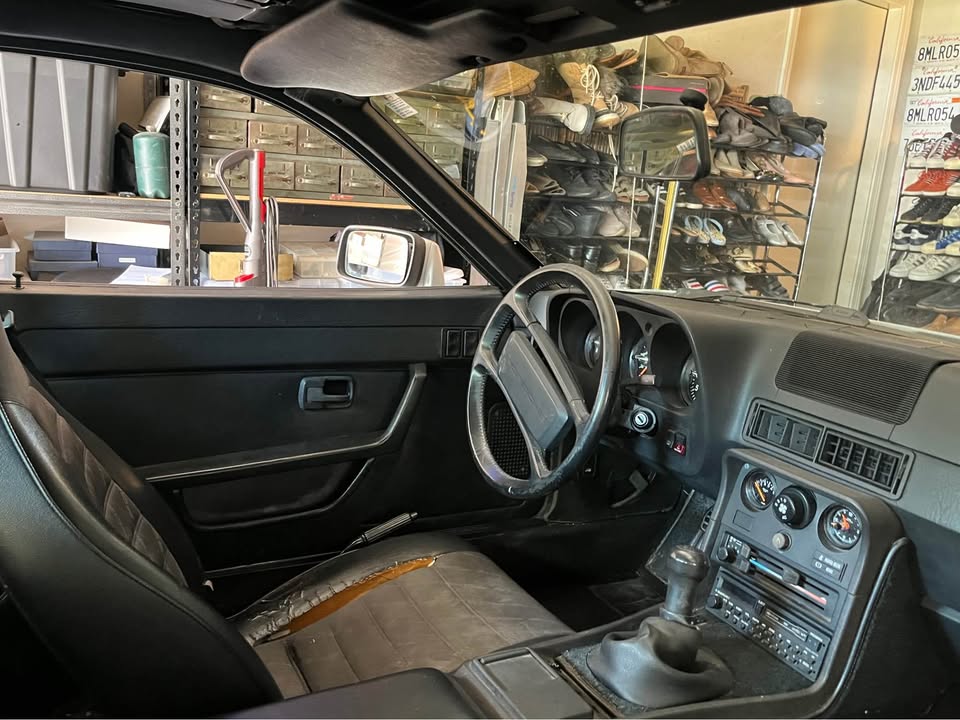 1987 Porsche 924S, runs great, heads and valves redone 2022, photo 15