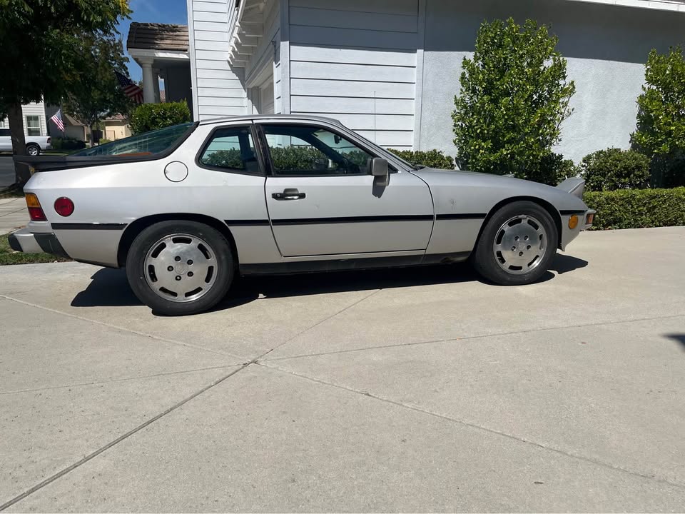1987 Porsche 924S, runs great, heads and valves redone 2022, photo 16