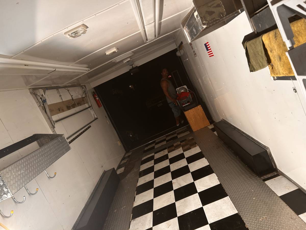 2000 US Cargo 24ft Trailer, photo 4