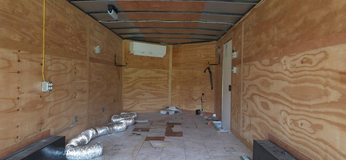 26ft enclosed car hauler with Air condition, photo 6