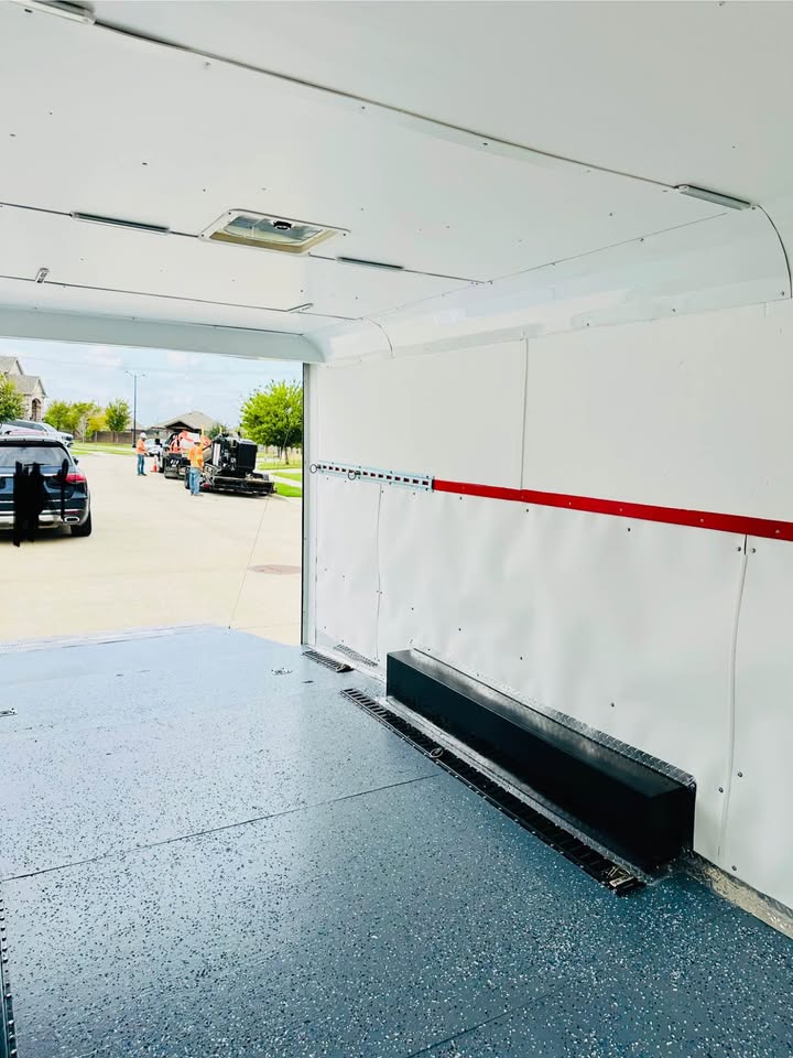 2021 Cargo Craft 20 ft enclosed car hauler trailer, photo 4