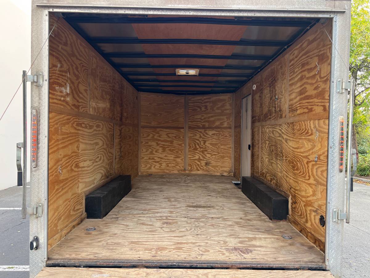 2019 Continental Cargo Enclosed 8’x16 plus V-Nose Trailer, photo 9