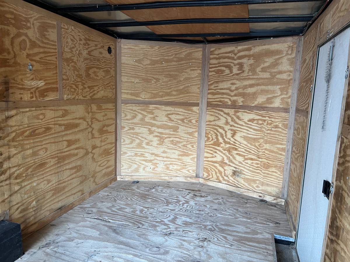 2019 Continental Cargo Enclosed 8’x16 plus V-Nose Trailer, photo 10