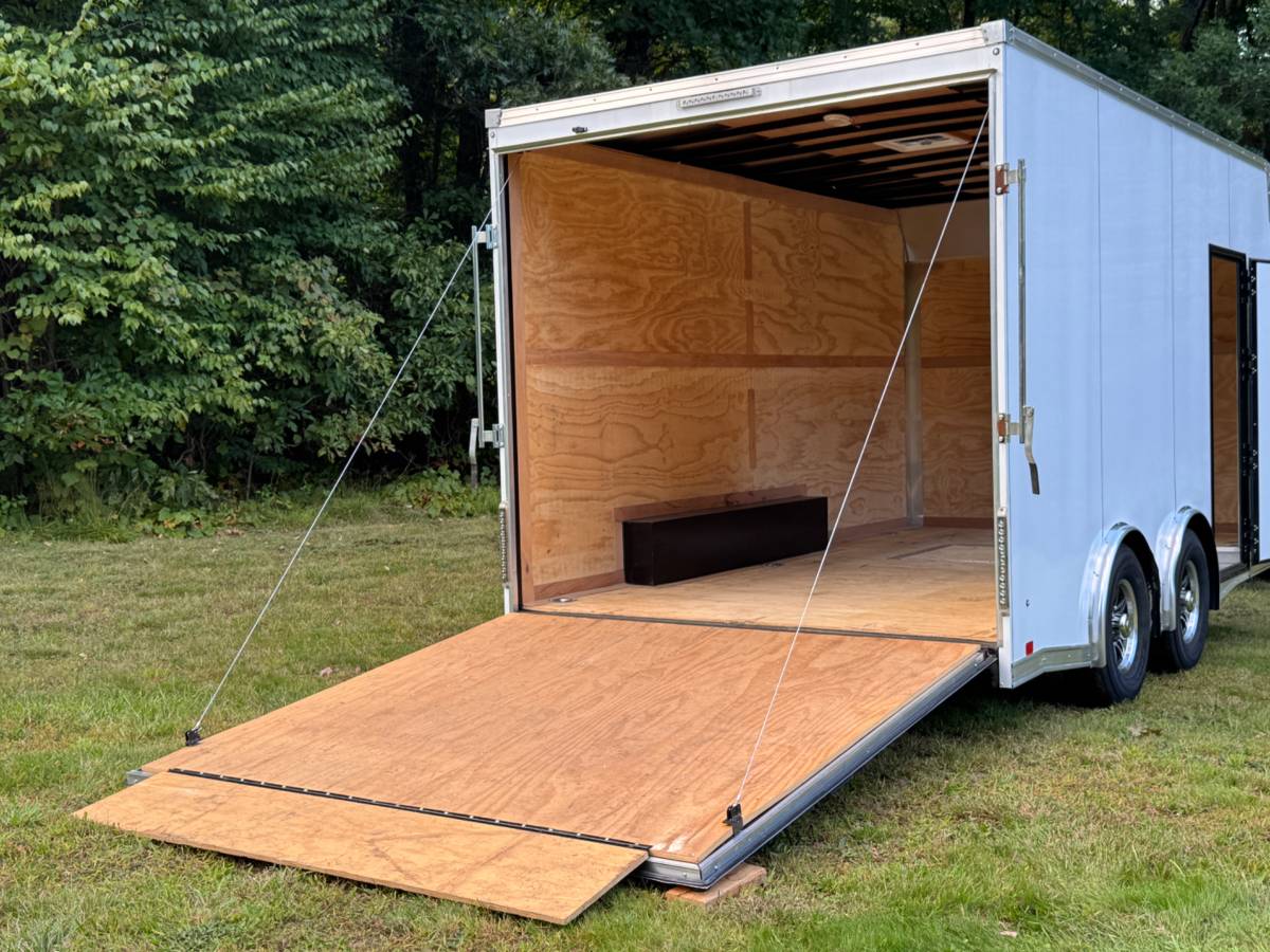 2022 United UXT Enclosed Cargo Trailer | 8.5’x16’, 5200lb Dexter Axles, photo 8