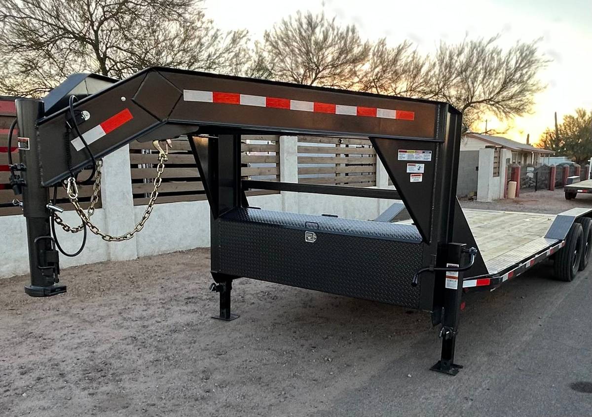 2026 gooseneck trailer equipment 102”x24’, photo 2