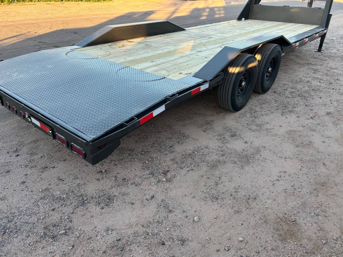 2026 gooseneck trailer equipment 102”x24’, photo 5