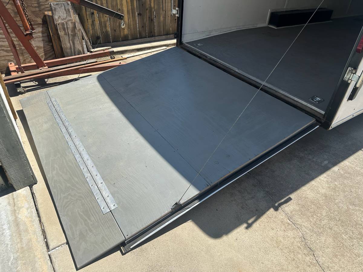 Race car enclosed trailer, photo 6