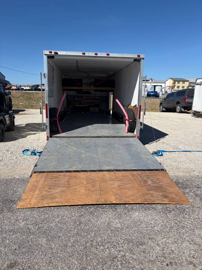 24’ Car carrier / Race Car Trailer, photo 4